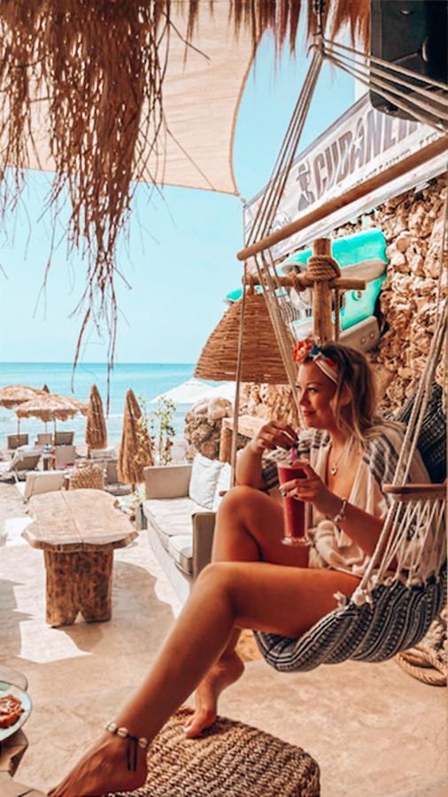 Cubaneros Holiday Inn Λαγανάς Εξωτερικό φωτογραφία