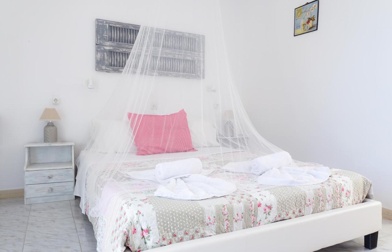Cubaneros Holiday Inn Λαγανάς Εξωτερικό φωτογραφία